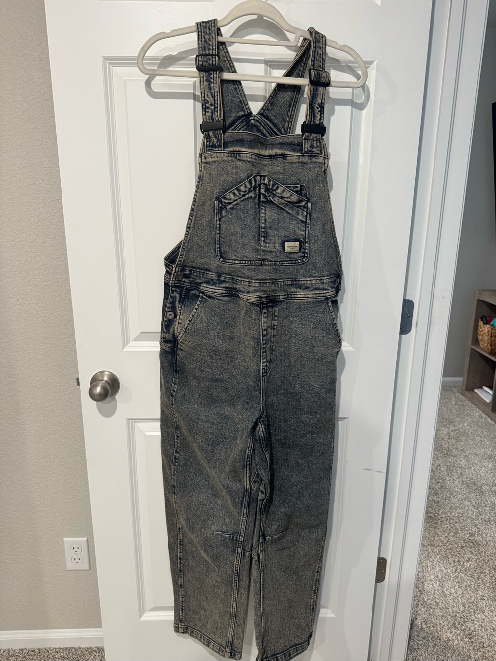 Ripton Women Overalls size M, very thick material.